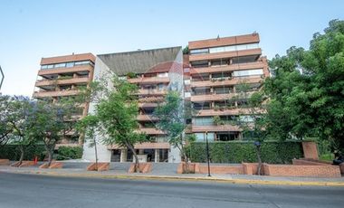 Exclusivo y amplio Dpto. con hermosa vista