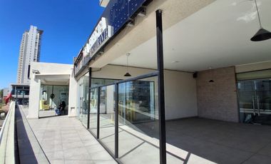 Local Comercial en Arriendo en Los mirlos 181 esquina Av. Eluchans