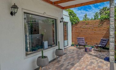 Casa en barrio residencial. Vitacura