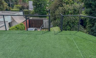 Casa en barrio residencial. Vitacura