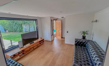 Casa en barrio residencial. Vitacura