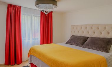 Casa en barrio residencial. Vitacura