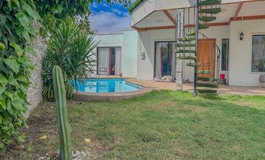 Casa en barrio residencial. Vitacura