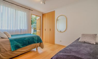 Casa en barrio residencial. Vitacura