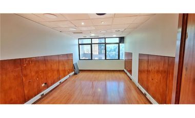 Espaciosa y luminosa oficina! Mac Iver / Agustinas