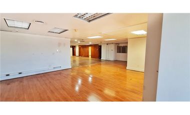 Espaciosa y luminosa oficina! Mac Iver / Agustinas