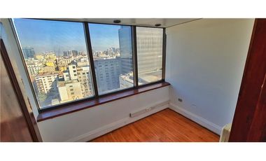 Espaciosa y luminosa oficina! Mac Iver / Agustinas