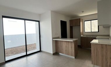 Casa en Renta en Altrisa, Garcia