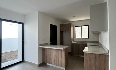 Casa en Renta en Altrisa, Garcia