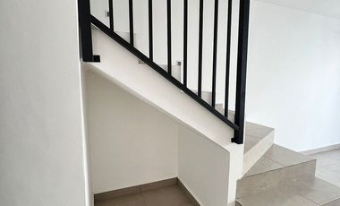 Casa en Renta en Altrisa, Garcia