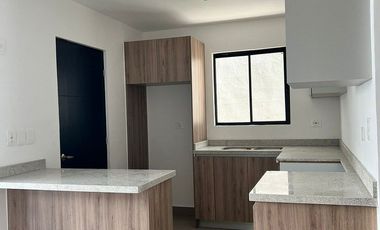 Casa en Renta en Altrisa, Garcia