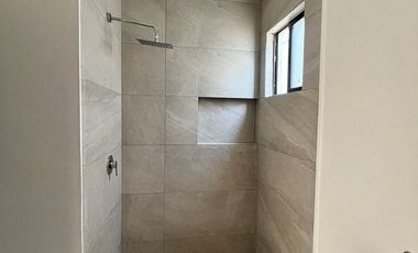 Casa en Renta en Altrisa, Garcia