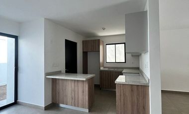 Casa en Renta en Altrisa, Garcia