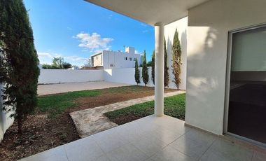 Casa en venta equipada en Privada Salomea Conkal, Mérida Yucatán