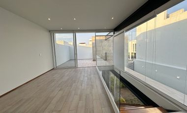 Loft I 2 recámaras | 2 baños | Jardín| Terraza | 2 estacionamientos