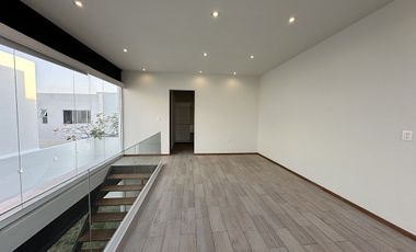 Loft I 2 recámaras | 2 baños | Jardín| Terraza | 2 estacionamientos