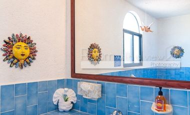 Luna Azul 2nd Floor