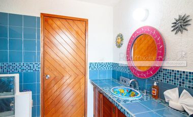 Luna Azul 2nd Floor