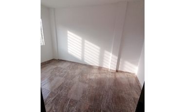 SE ALQUILA CASA DE SEGUNDO PISO EN OLMPICO, PALMIRA