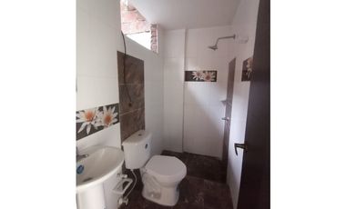 SE ALQUILA CASA DE SEGUNDO PISO EN OLMPICO, PALMIRA