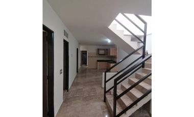 SE ALQUILA CASA DE SEGUNDO PISO EN OLMPICO, PALMIRA