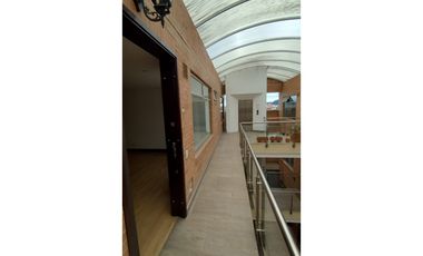 Arriendo Apto Conjunto Cerrado con Ascensor Cota $ 2.200.000