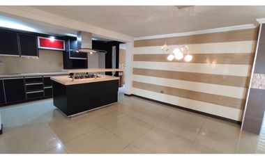 ALQUILO CASA EN LA ELVIRA COD 7818524