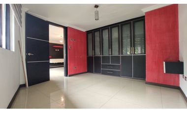 ALQUILO CASA EN LA ELVIRA COD 7818524