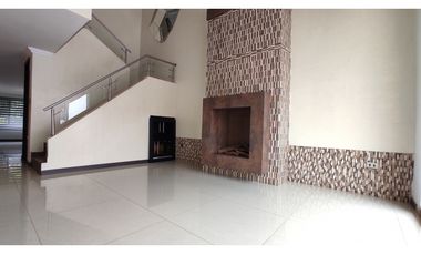 ALQUILO CASA EN LA ELVIRA COD 7818524