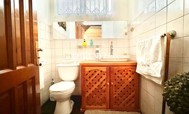 Camilo Henriquez, Quilpué. Casa con hermoso Jardín.