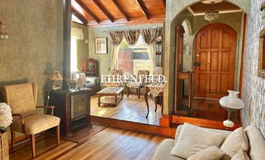 Camilo Henriquez, Quilpué. Casa con hermoso Jardín.