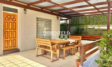 Camilo Henriquez, Quilpué. Casa con hermoso Jardín.