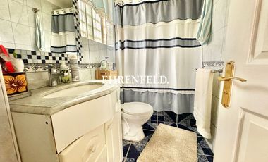 Camilo Henriquez, Quilpué. Casa con hermoso Jardín.