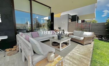 Pinares de Montemar. Casa mediterránea, en Condominio.