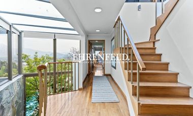 La Calandrina, Las Condes. Casa exclusiva, de 5 niveles