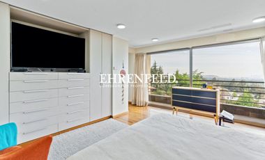 La Calandrina, Las Condes. Casa exclusiva, de 5 niveles