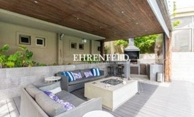 La Calandrina, Las Condes. Casa exclusiva, de 5 niveles