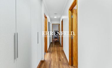 La Calandrina, Las Condes. Casa exclusiva, de 5 niveles