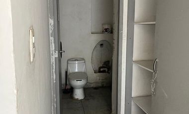 Local Comercial en renta 85 M2 sobre Insurgentes
