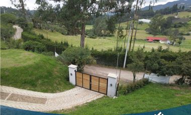 En Venta Hermosa Casa Campestre Nueva en Tabio