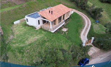En Venta Hermosa Casa Campestre Nueva en Tabio