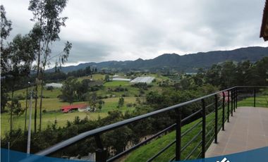 En Venta Hermosa Casa Campestre Nueva en Tabio