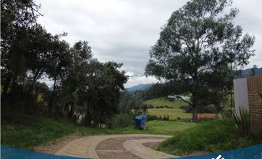 En Venta Hermosa Casa Campestre Nueva en Tabio