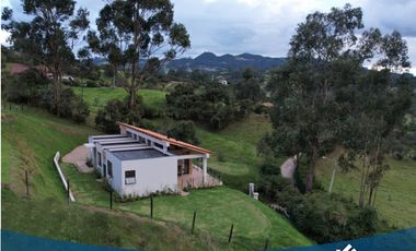 En Venta Hermosa Casa Campestre Nueva en Tabio