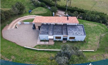 En Venta Hermosa Casa Campestre Nueva en Tabio