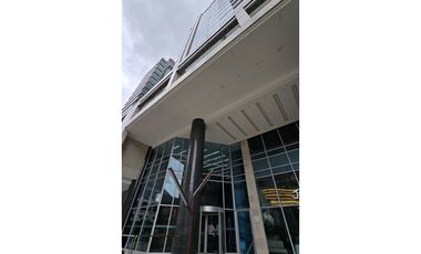 ARRIENDO OFICINA 160m2  SEMI-AMOBLADA ZONA FINANCIERA SANTA BARBARA