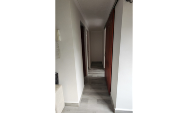 Vende Apartamento remodelado Primer piso- San Javier