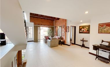 VENTA DE CASA SABANETA ANTIOQUIA.