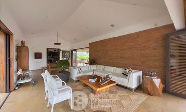 Casa en conjunto en arriendo amoblada, Sector San Bernardo del viento.