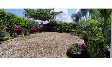 VENTA HERMOSISIMA CASA DENTRO DEL MEJOR CONDOMINIO DE CHINAUTA C/MARCA